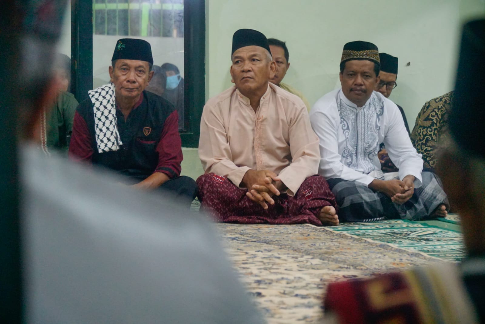 Beribadah di Masjid Al Ichsan, Wali Kota Sampaikan Program Pembangunan