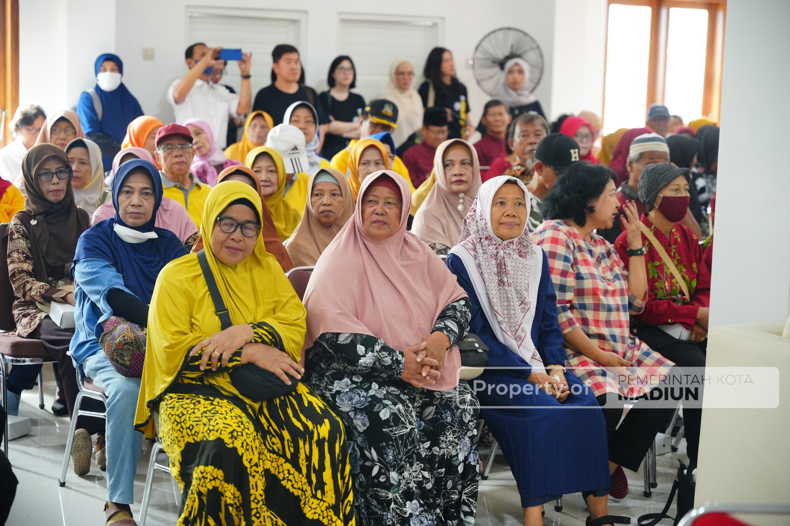 Tim FK Unair Gelar Pengabdian di Pondok Lansia Madiun, Wali Kota Harap Usia Harapan Hidup Capai 80 Tahun