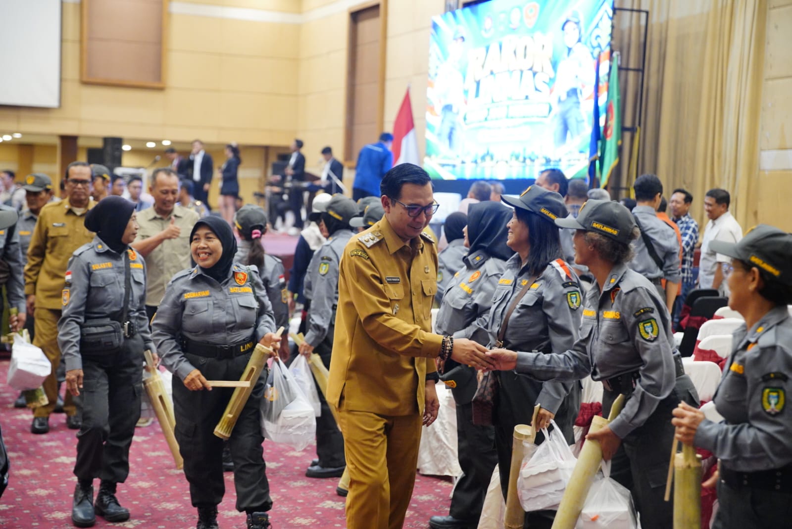 Tak Hanya TNI-Polri, Linmas Jadi Kunci Keamanan Kota Madiun