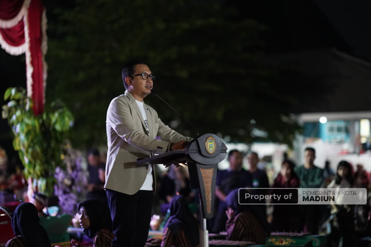Dari Panggung Seni, Plt Wali Kota Dorong Budaya Jadi Penggerak Ekonomi Kelurahan
