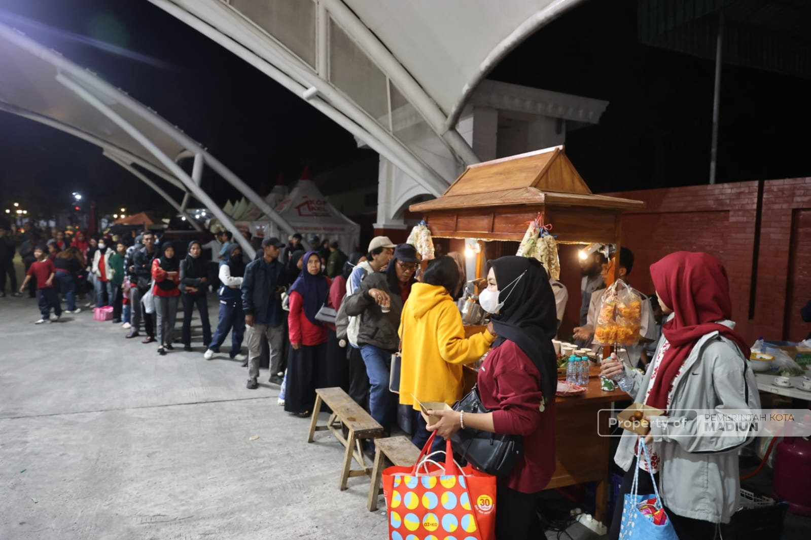 Pemudik Mulai Datang, Plt Wali Kota Sambut Ratusan Paguma dari Ibu Kota