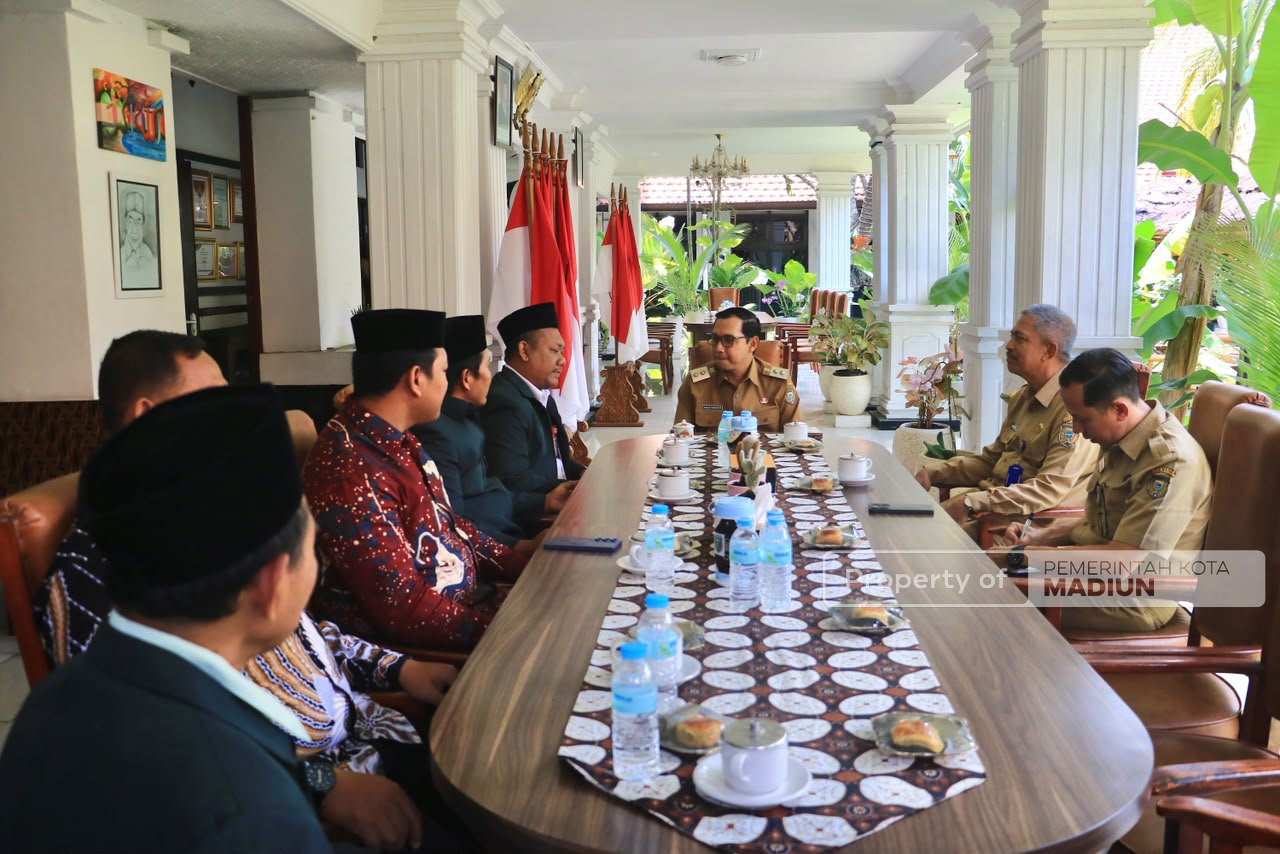 Terima Audiensi Persinas ASAD, Plt Wali Kota Sampaikan Apresiasi Atas Kontribusi Perguruan Pencak Silat