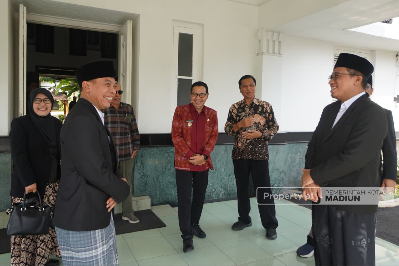 Terima Audiensi Kementerian Haji dan Umrah, Plt Wali Kota Dorong Peningkatan Daya Saing UMKM Lokal Menuju Ekosistem Haji dan Umrah