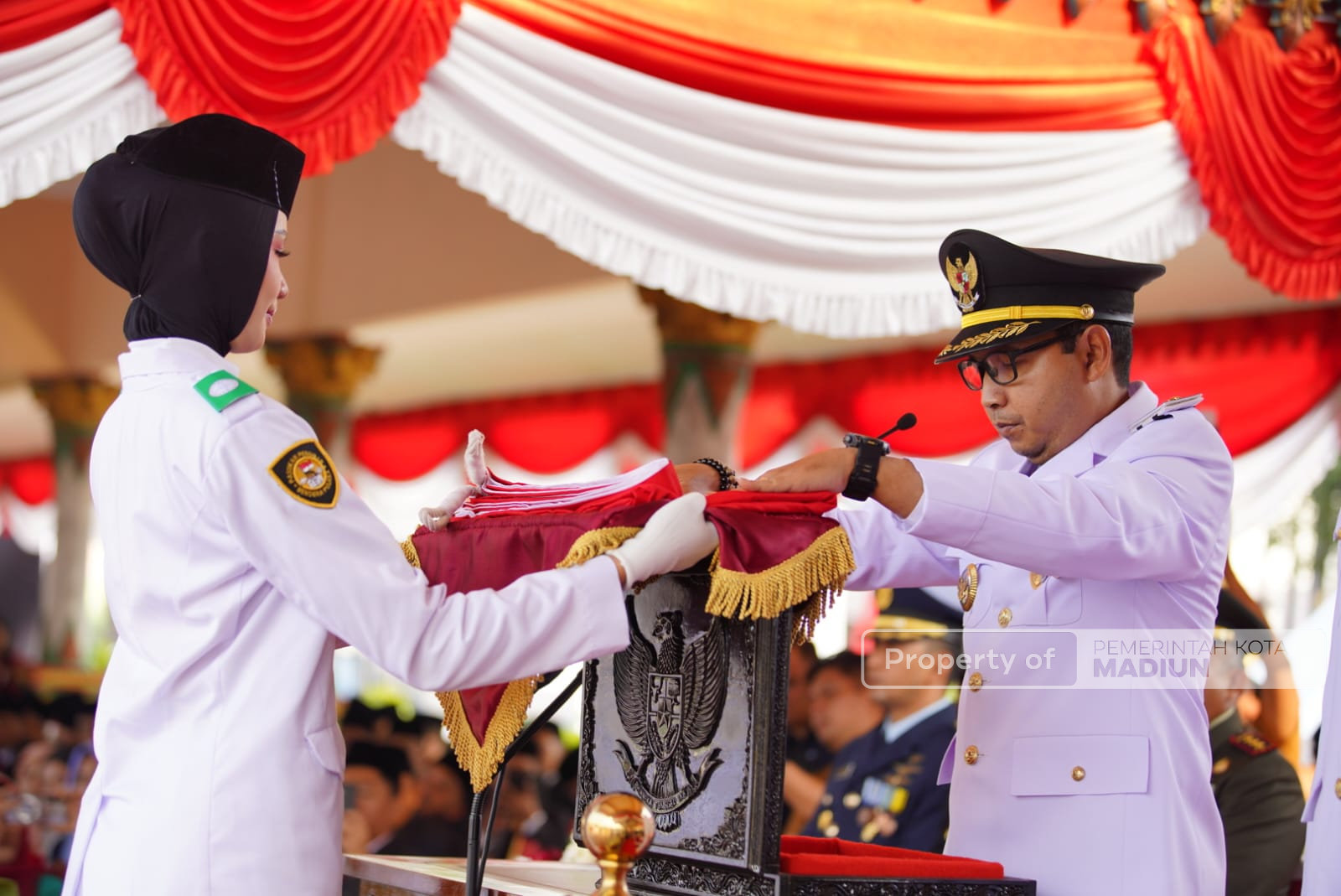 Upacara HUT Kemerdekaan Berlangsung Khidmat, Plt Wali Kota Ajak Masyarakat Berempati Untuk Korban Bencana