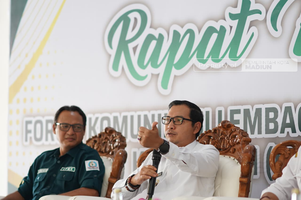 Perkuat Sinergi Pembangunan, Plt Wali Kota Dorong LPMK Aktif Kawal Program Prioritas