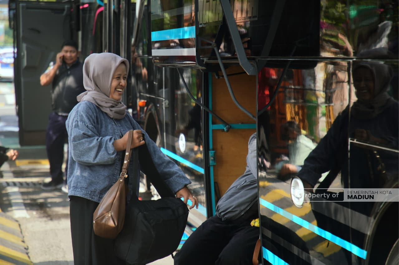 Pemkot Madiun Berangkatkan 350 Peserta Balik Gratis ke Jakarta dan Surabaya