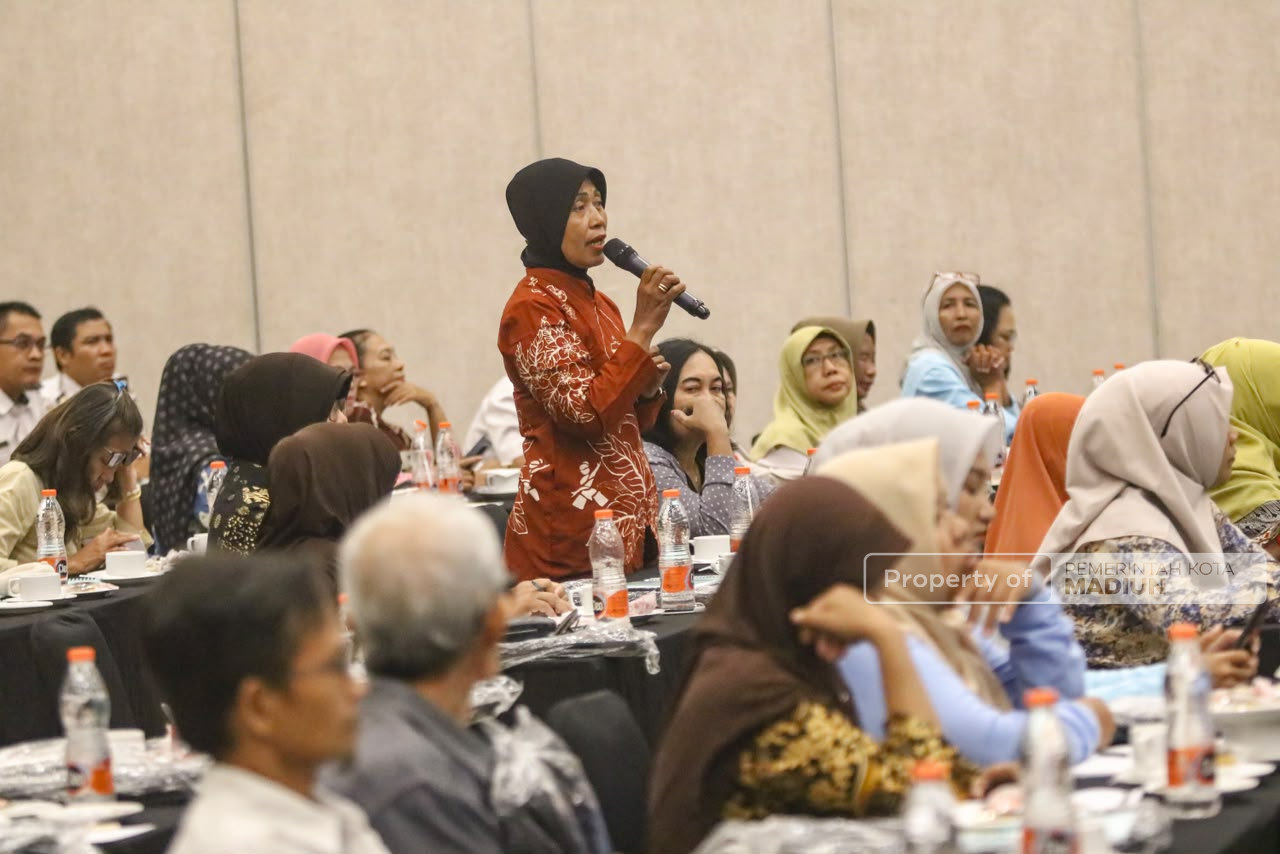Buka Pelatihan Pendekar Hijau, Plt Wali Kota Siapkan Relawan Kawal Gerakan Pilah Sampah dari Rumah
