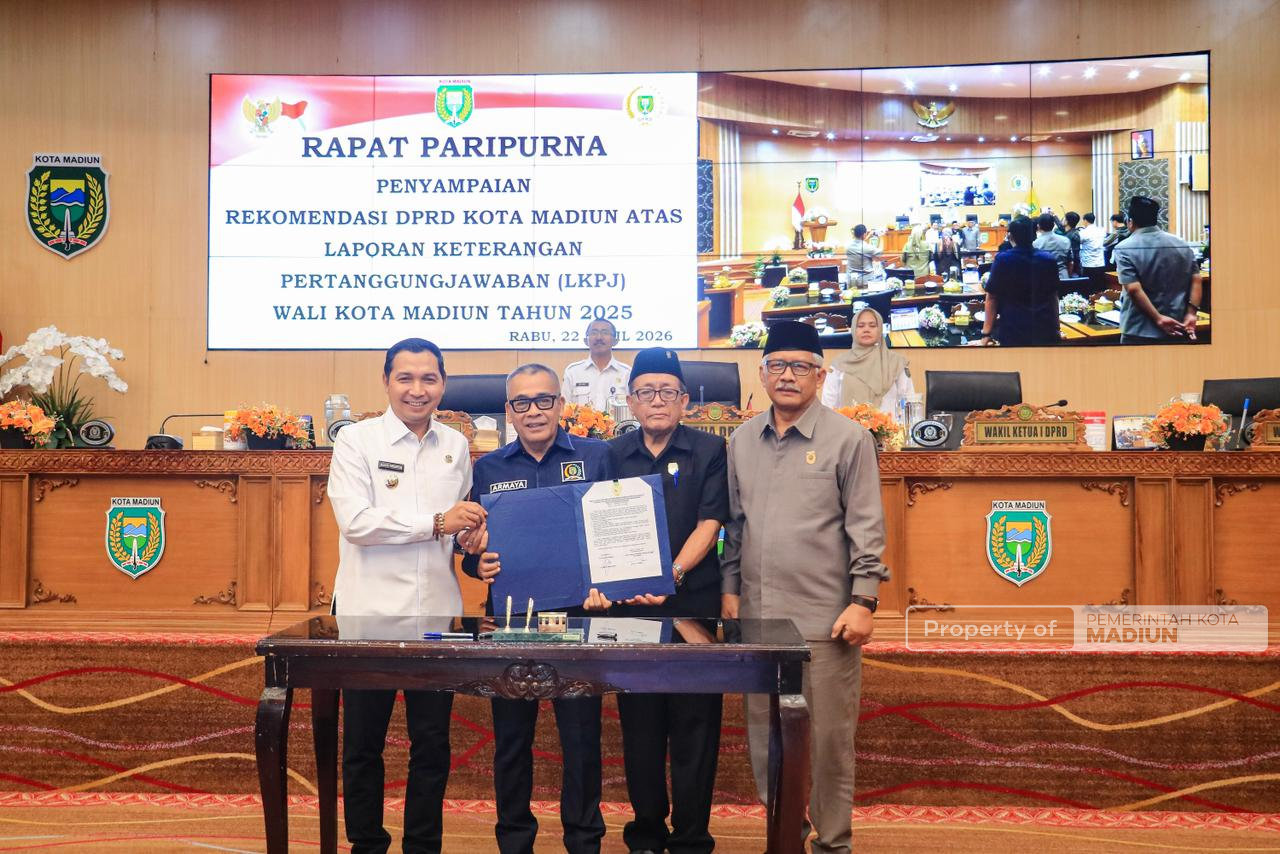 Rekomendasi DPRD atas LKPJ 2025 Diserahkan, Plt Wali Kota : Jadi Acuan Perbaikan ke Depan