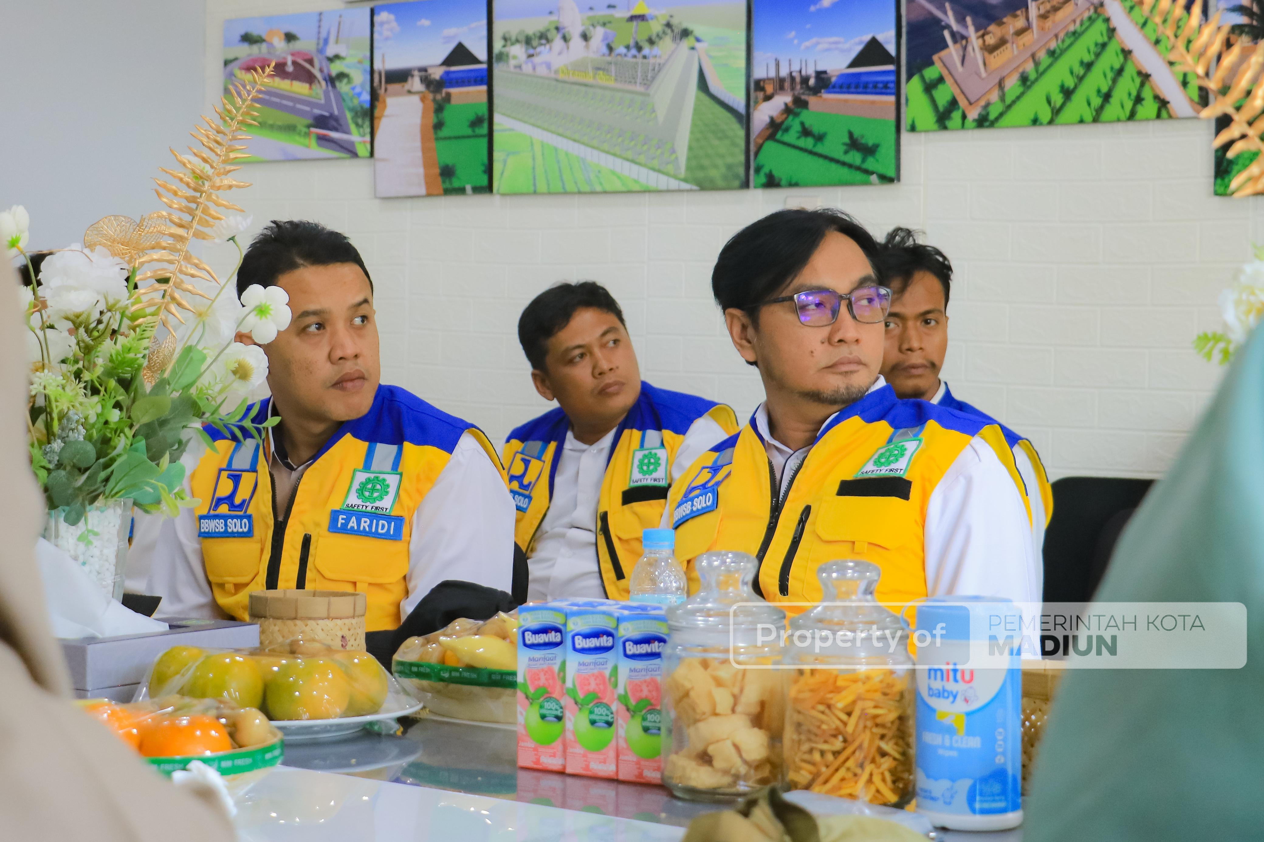 Terima Audiensi BBWSB Solo dan Tim ITS,  Wali Kota Madiun Bahas Pengembangan Kota dan Peningkatan SDM