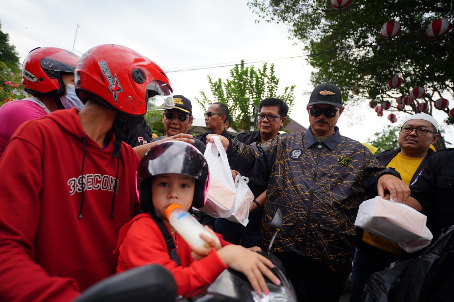 Hadiri Giat Berbagi Takjil Komunitas Pajero, Wali Kota Apresiasi Kepedulian Komunitas untuk Sesama
