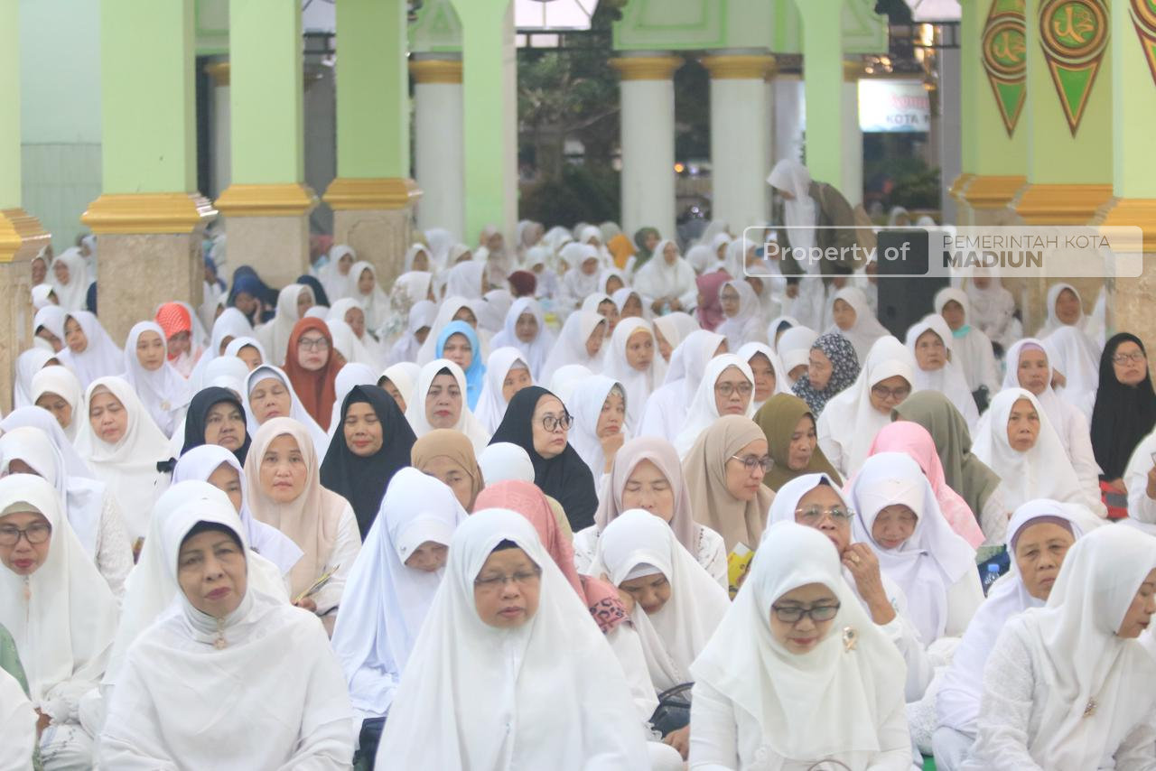 Hadiri Laialatut Ta`dhimwa Tasyakkur, Plt Wali Kota Ajak Masyarakat Jaga Kerukunan dan Bijak Hadapi Perbedaan