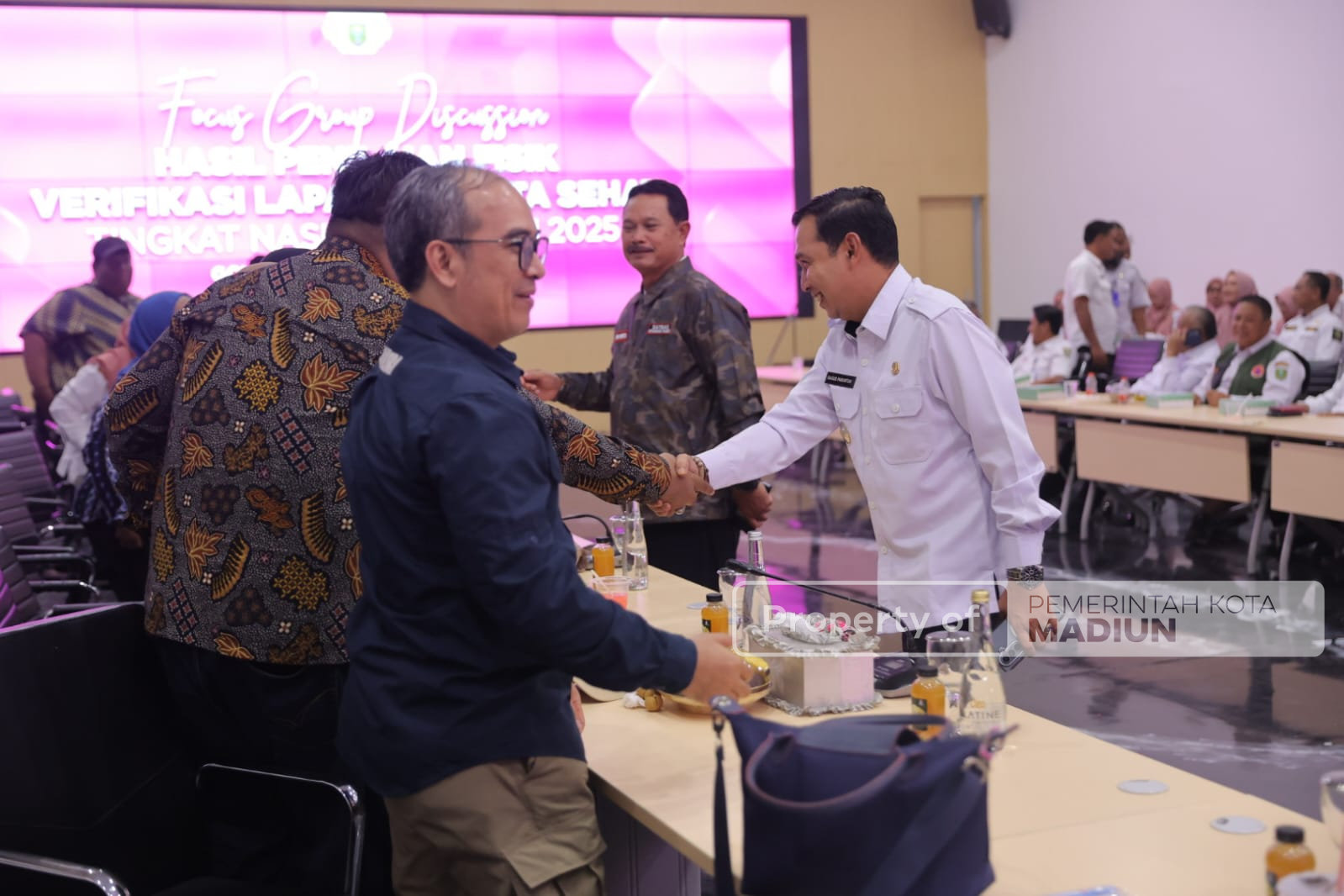 Tim Verifikasi Nasional Puji Kota Pendekar, Wali Kota Maidi Komitmen Perbaikan dalam Penilaian Kota Sehat 2025