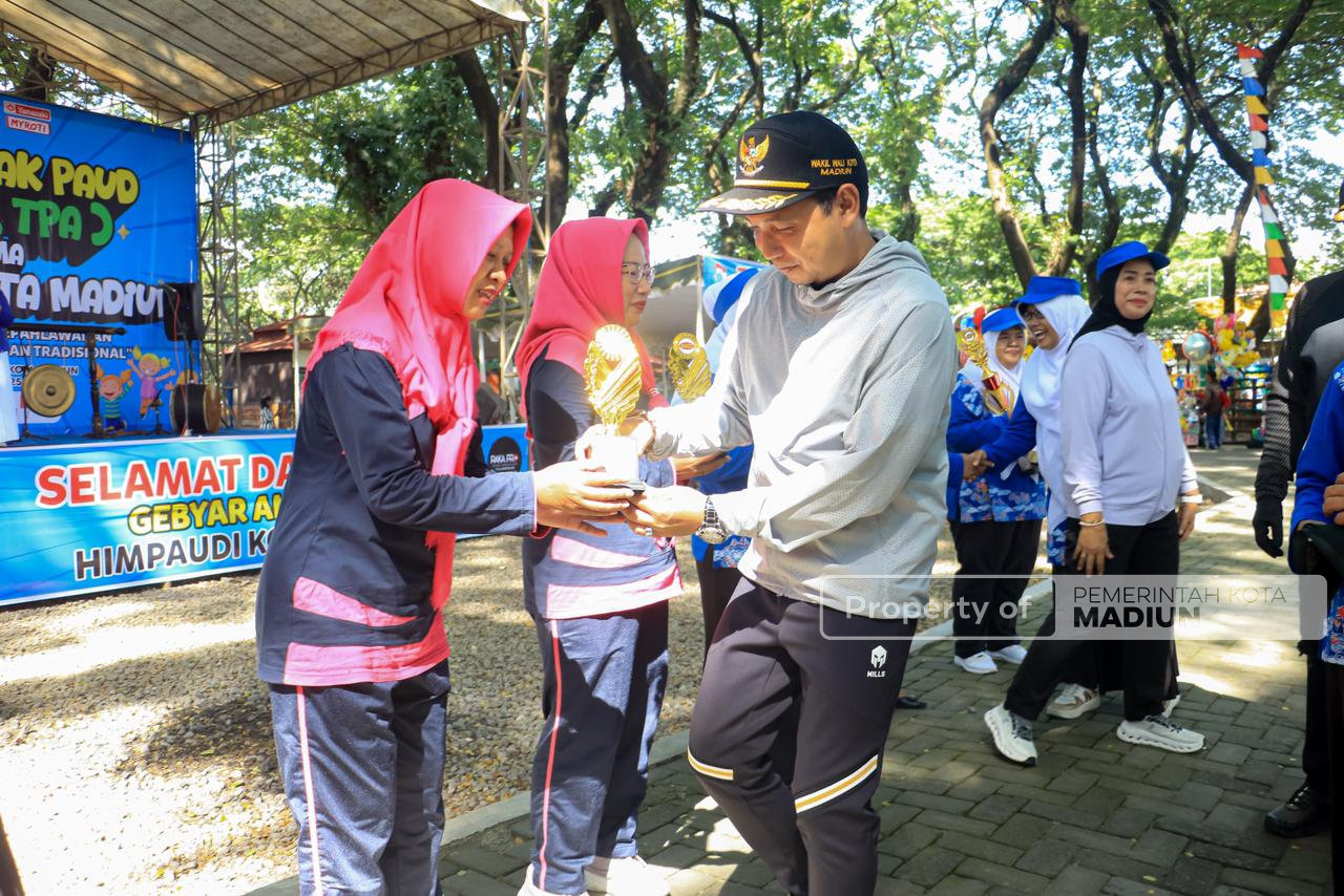 Buka Gebyar Anak PAUD, Wali Kota Madiun Ajak Orang Tua dan Guru Kawal Pertumbuhan Generasi Emas