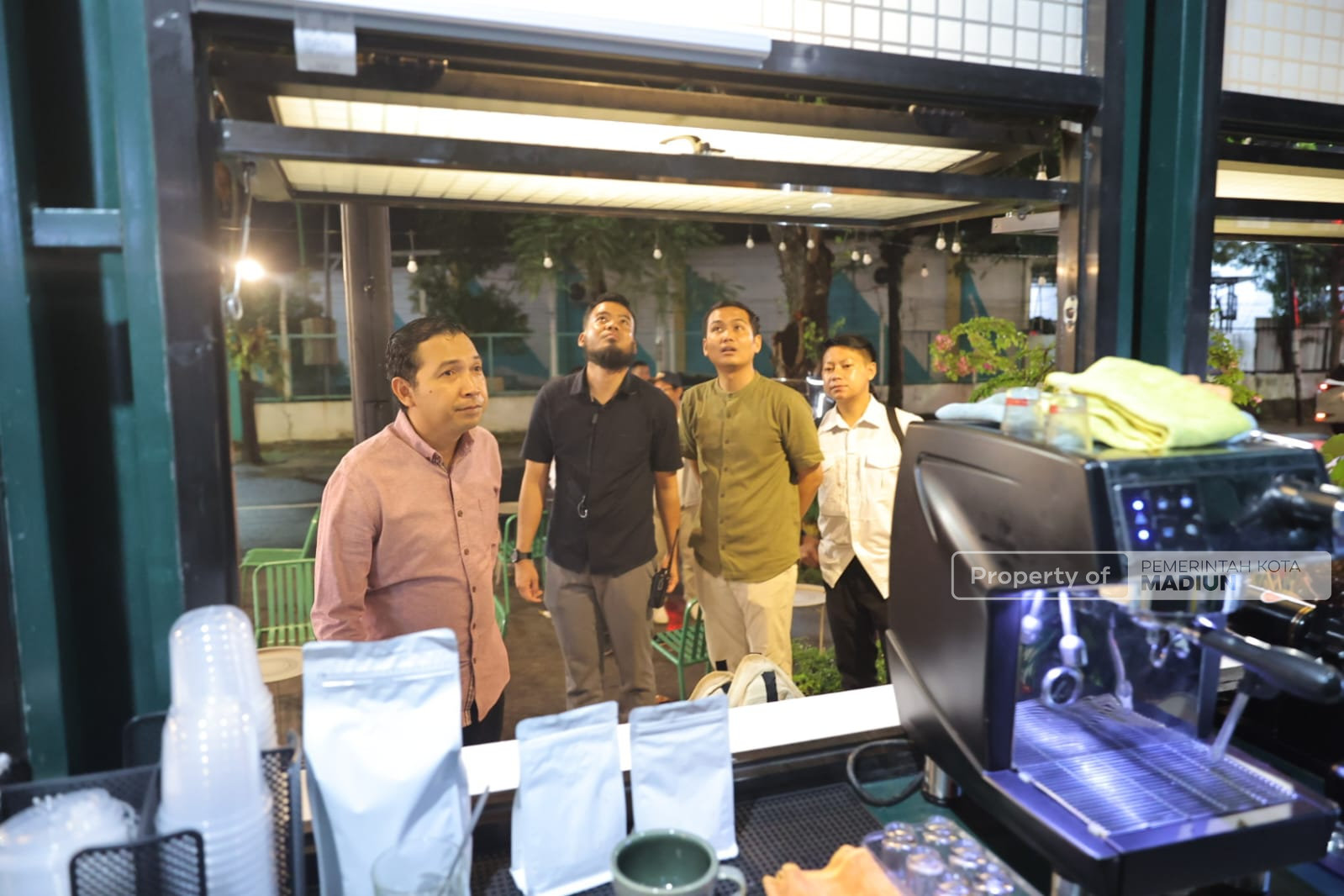 Pastikan Fasum Terawat, Plt Wali Kota     Madiun Bersama OPD Lakukan Pemantauan