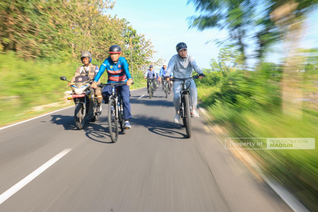 Tinjau RPH hingga SPPG dengan Gowes, Plt Wali Kota Soroti IPAL yang Belum Sesuai Standar