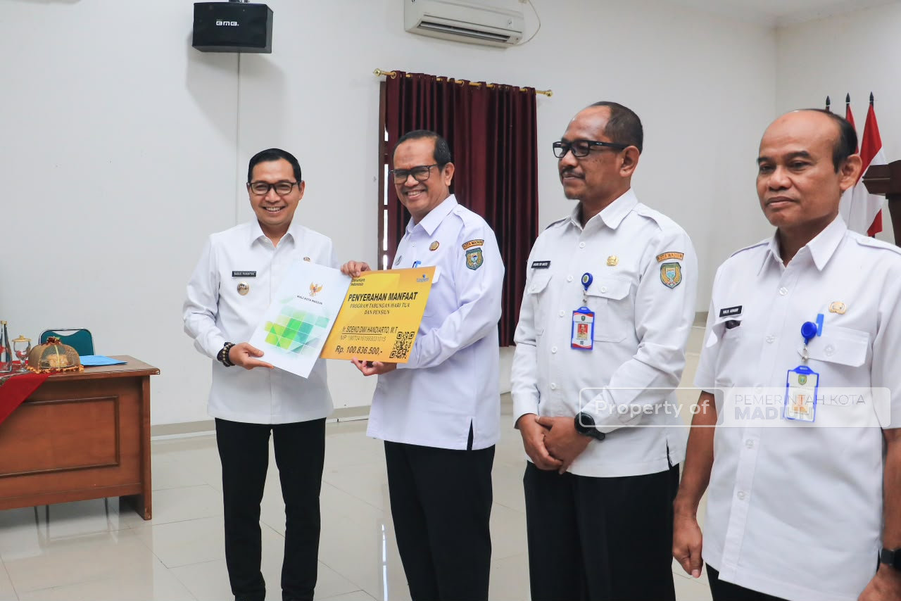Bekali ASN Jelang Purna Tugas, Plt Wali Kota Madiun: Pengabdian Tidak Berakhir Saat Pensiun