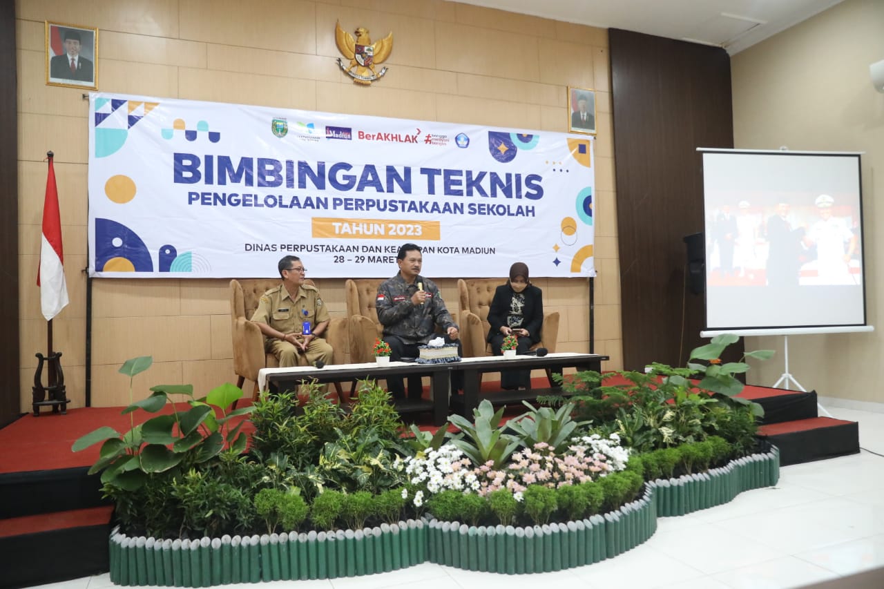 Hadiri Bimtek Pengelolaan Perpustakaan Sekolah, Wali Kota Targetkan Seluruhnya Terakreditasi A