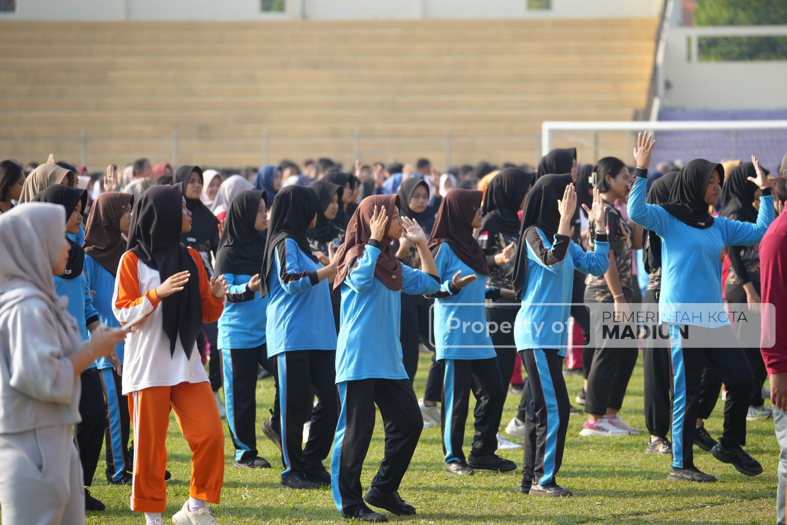 Peringati Haornas ke-42, Senam Bareng Gubernur Jatim Diikuti Ribuan Peserta