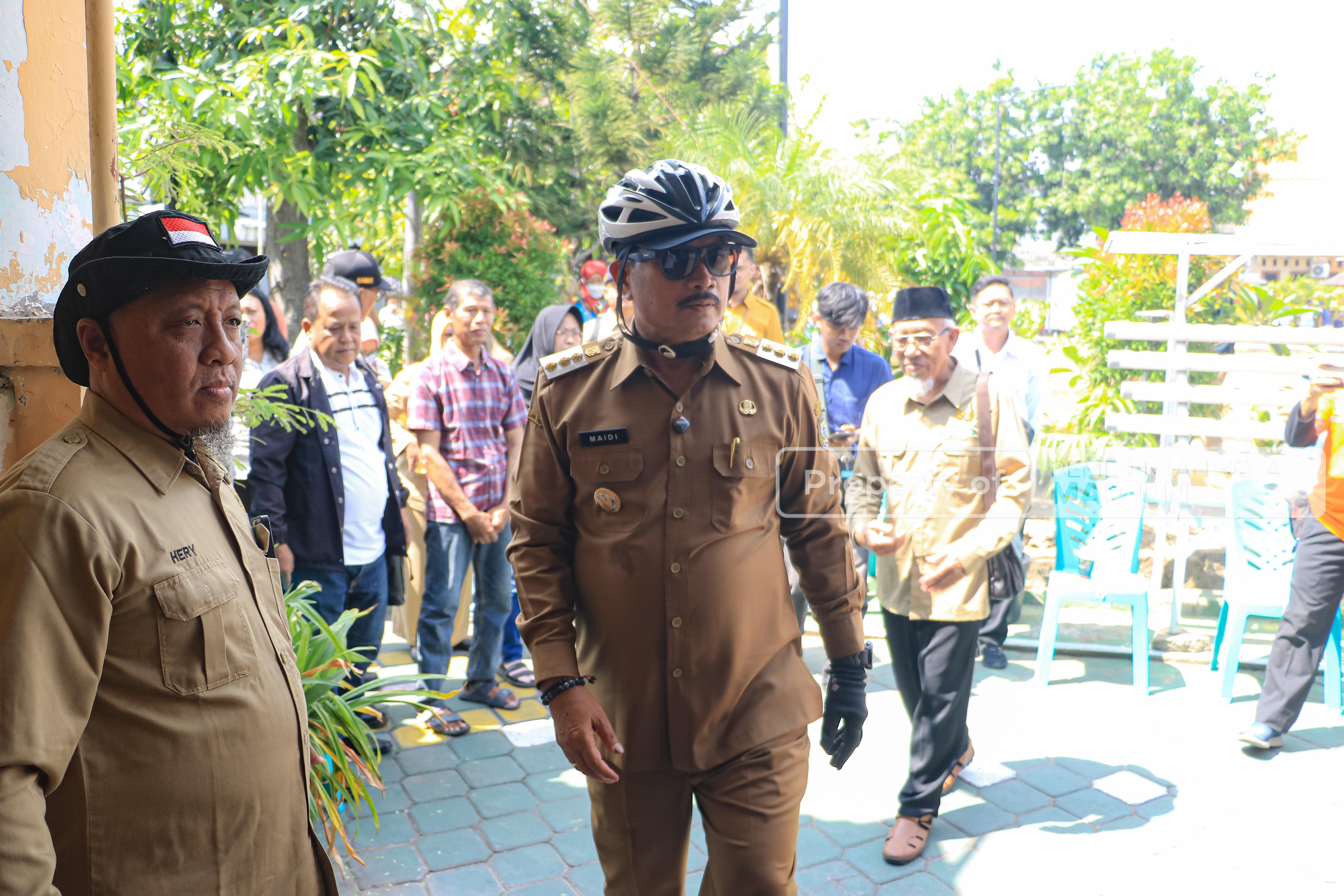 Sinergi Pemkot dan Baznas, Wali Kota Maidi Tinjau Rumah Warga yang Dapat Bantuan Perbaikan