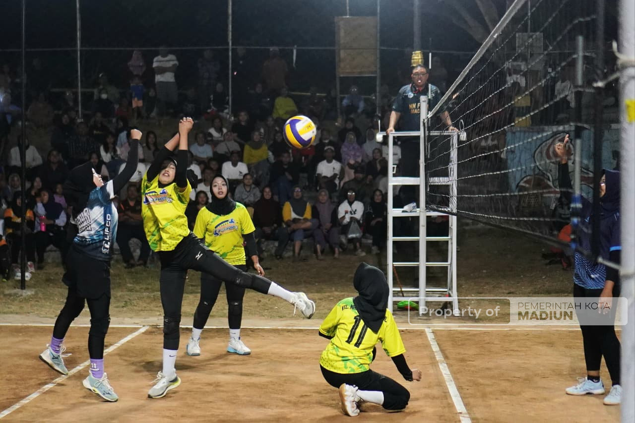 Buka Turnamen Bola Voli Putri Gajah Cup 2026, Plt Wali Kota Bakal Lengkapi Fasilitas Lapangan