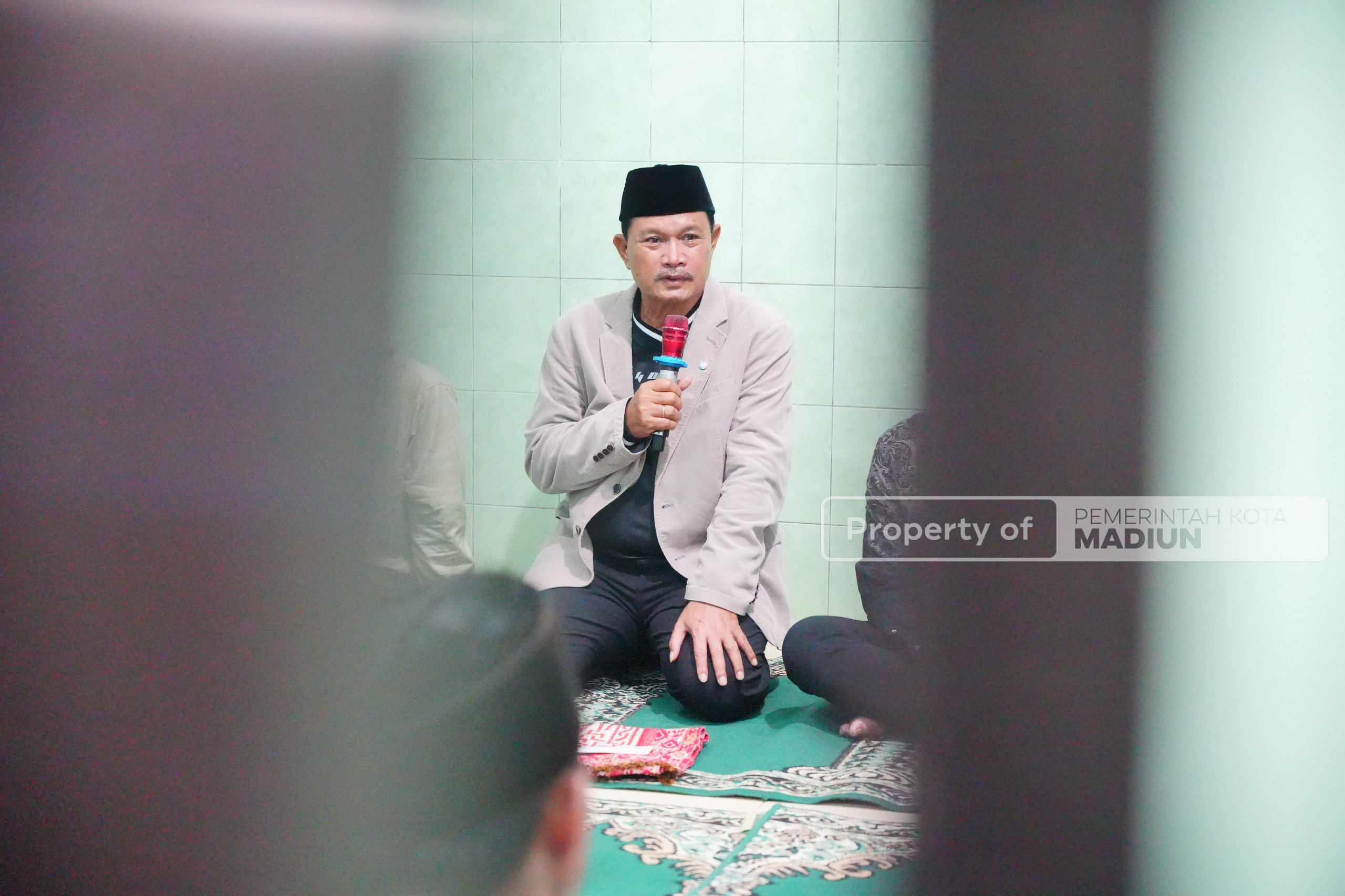 Mempererat Silaturahmi, Wali Kota Madiun Safari Salat Isya di Kelurahan Winongo