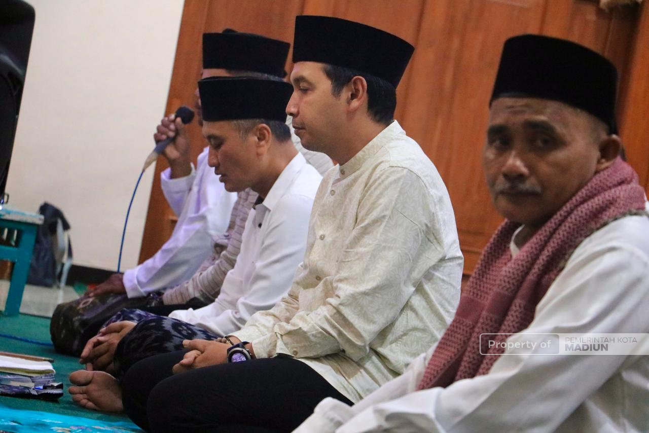 Lewat Safari Ramadan, Pemkot Madiun Perkuat Kepedulian Sosial dan Dukungan untuk Masjid