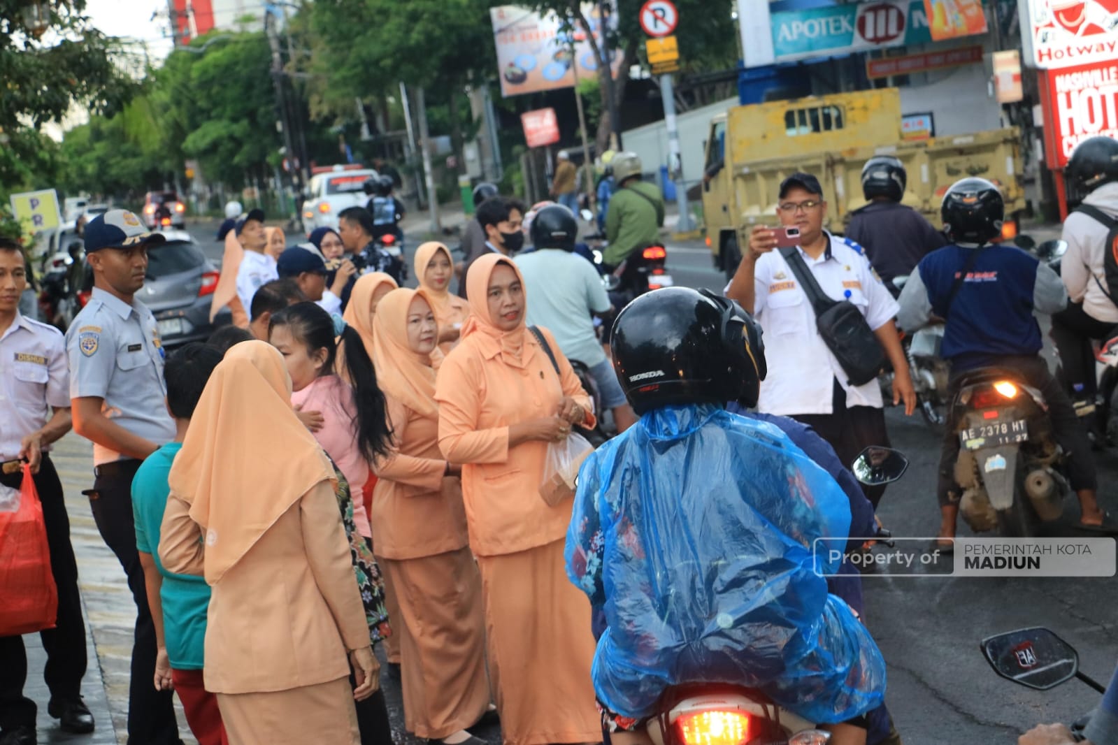 Program Berbagi Takjil Pemkot Madiun, OPD Bagikan Ratusan Paket Selama Ramadan