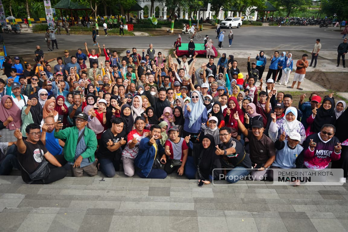 Wali Kota Madiun Lakukan Pembinaan, Tegaskan Penataan Pedagang Taman Bantaran Menuju Kawasan Strategis 2026