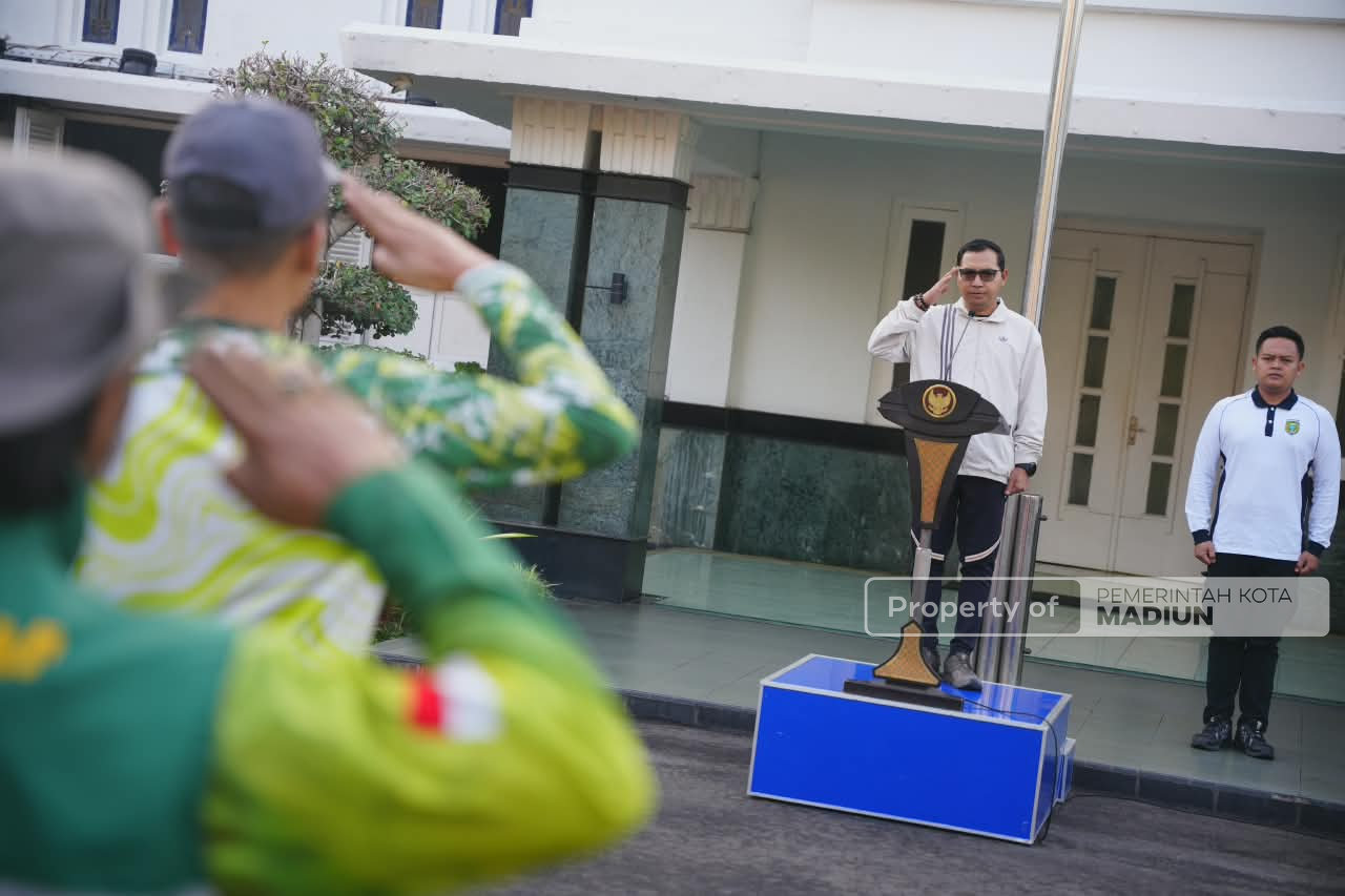 Pimpin Apel Gerakan Jumat Bersih, Plt Wali Kota Tekankan Kebersihan Kota