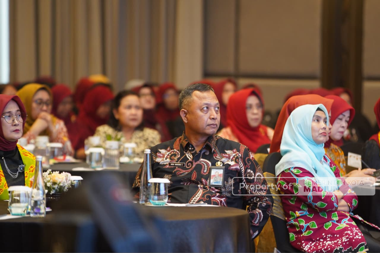 Hadiri Forum Sinergi Perempuan Bakorwil I Madiun, Wali Kota Tekankan Pentingnya Peran Perempuan untuk Kemajuan Kota