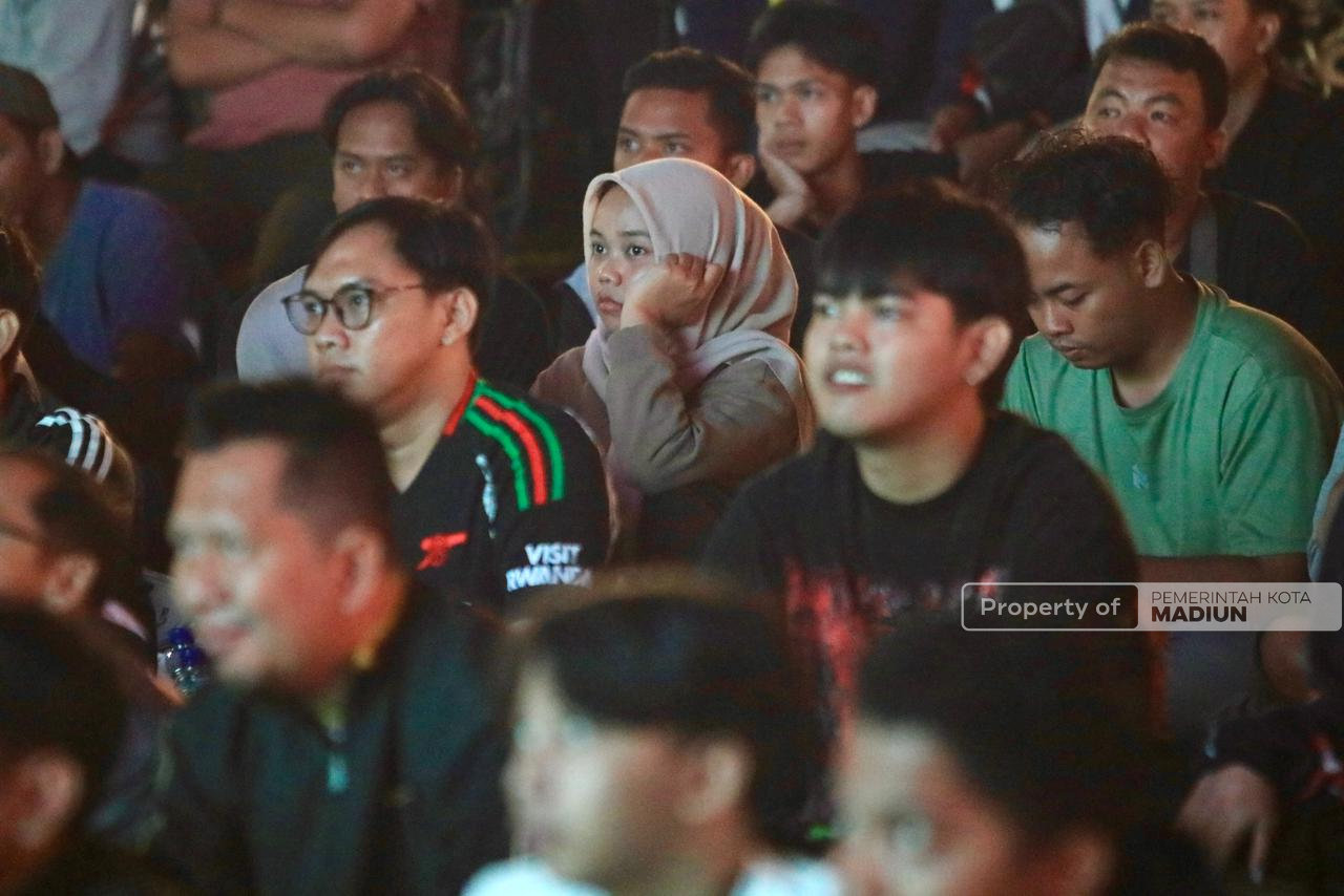 Nobar Final Liga Champions, Plt Wali Kota Turut Larut Bersama Masyarakat